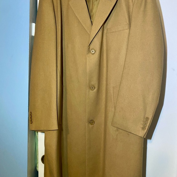 Men’s Tahari over coat, size 52R. Good condition. - Picture 6 of 9